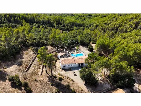 a vendre taradeau maison récente de plain pied de 115 m² avec piscine  sous sol et vue pan
