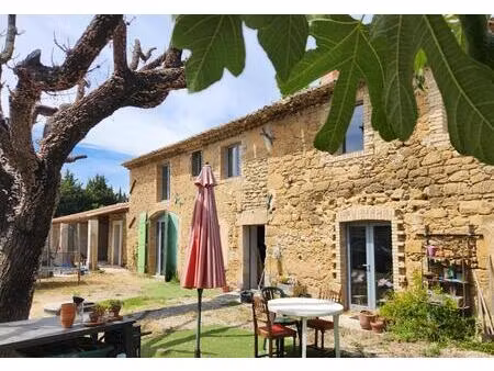 maison en pierre 7 pièces