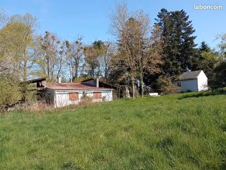 maison en pleine nature 1/2 hectare de terrain avec rivière