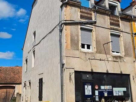 immeuble 10 pièces 133 m²