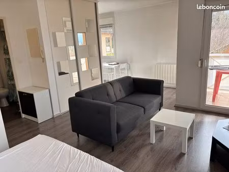 appartement studio meublé