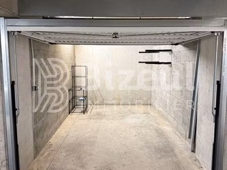 parking/box 1 pièce 14 m²