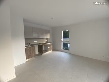 ? t2 récent avec balcon  garage et cave – résidence 2025 – challes-les-eaux
