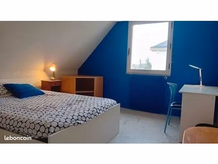 chambre meublée