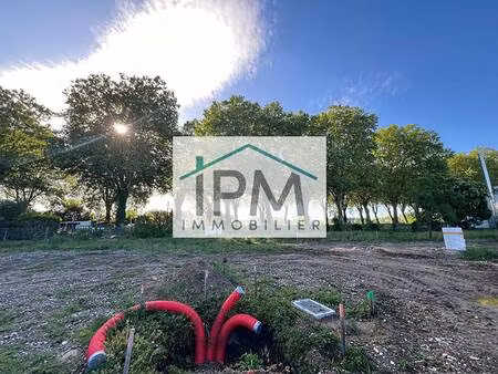 terrain constructible viabilisé à vendre