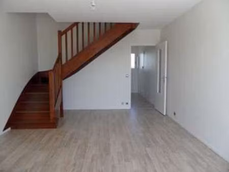location appartement 2 pièces à arzon (56640) : à louer 2 pièces / 48m² arzon
