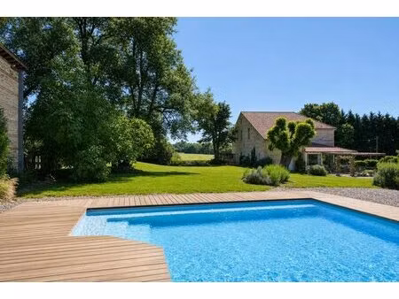 maison de 10 pièces de 390 m² à fongrave