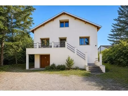 maison de 5 pièces de 113 m² située à givry