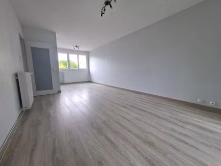 location appartement 3 pièces 67 m² à clermont-ferrand (63100)