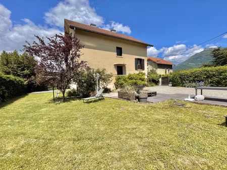 maison 7 pièces de 163 m2 divisible - piscinable - proche de