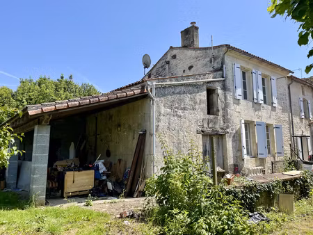ensemble immobilier composé de 2 maisons  dépendances et jar