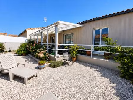 agréable villa de plain-pied avec garage
