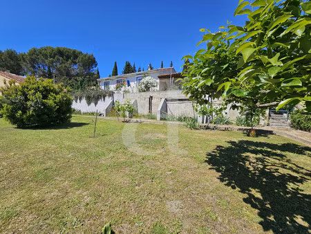 jolie maison de village à mazan