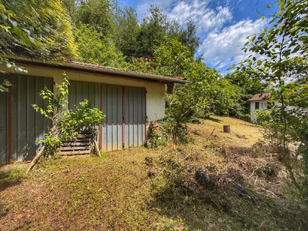 terrain à bâtir de 1670m2 avec garage de 60m2