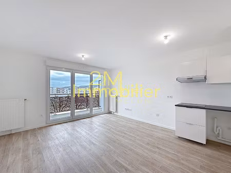 location appartement t2 avec balcon et parking dans résidenc