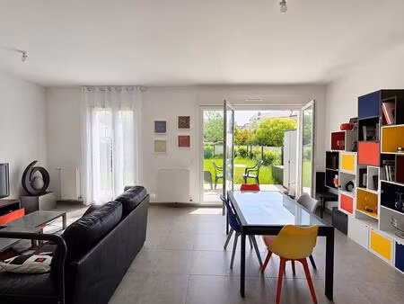 appartement vaires sur marne 3 pièces 61 m2 - luminosité  jardin  200 m gare sncf