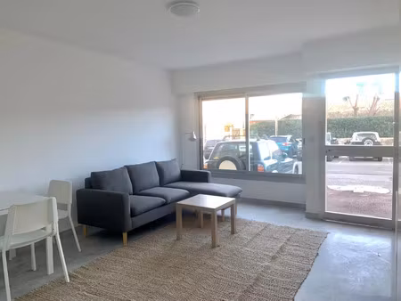 location appartement 2 pièces 33 m² à villefranche-sur-mer (06230)