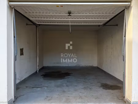 garage à louer au mourillon.