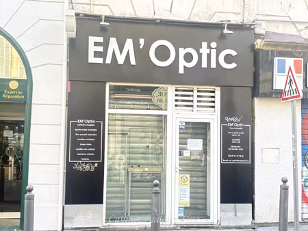 local commercial 201 paradis opticien