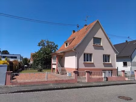 a vendre – maison individuelle dans quartier résidentiel