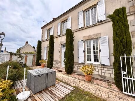 maison ancienne rénovée meublée