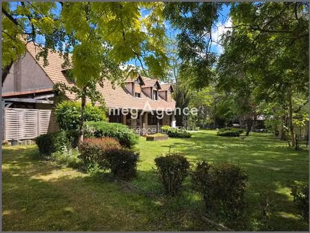 maison avec le nécessaire en plain-pied avec plus de 2 hectares attenants