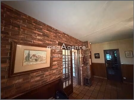maison avec le nécessaire en plain-pied et 2 ha