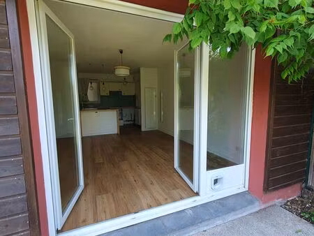 location t2 saint médard en jalles