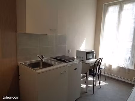studio meuble pour étudiant (rue de bayeux caen)