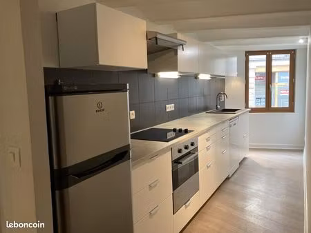 maison 2 pièces 99 m²