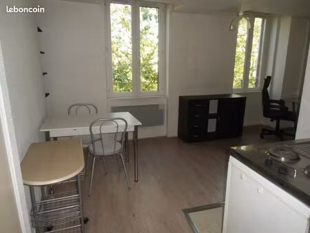 studio centre ville clermont-fd