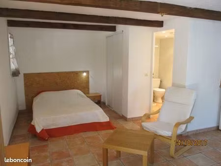 studio meublé 27m2 avec abri voiture
