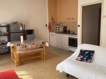 t2 lumineux 41m2 face gare de romans
