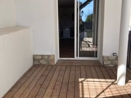 location appartement 2 pièces meublé 36m² vergeze 30310