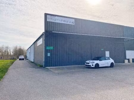 location bureaux et commerces à argentan (61200) : à louer / 390m² argentan