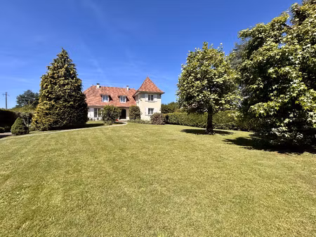 maison 7 pièces - 246 m²