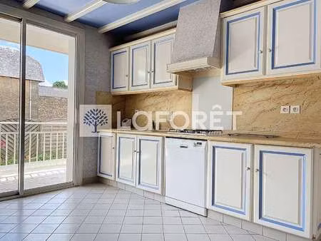 location maison aux jumeaux (79600) : à louer / 130m² les jumeaux