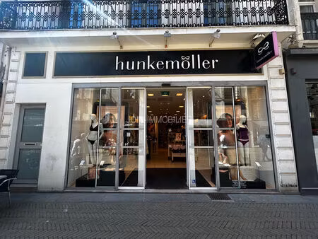local commercial dieppe 183.43 m2