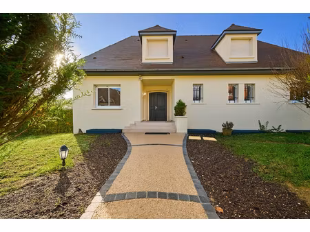maison darois 9 pièces 344.78 m²