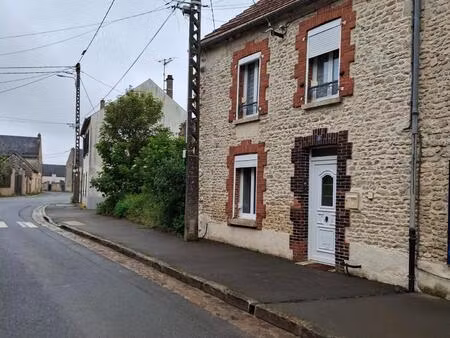 maison d'habitation de 82 m2  à erceville 45480