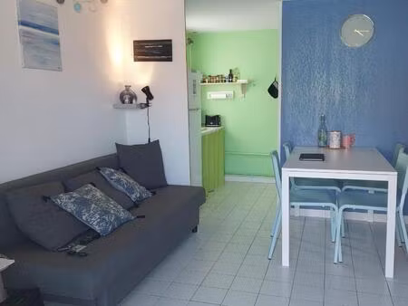 pavillon proche lagune