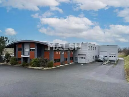 vente local d'activités 1 980 m²