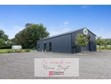 local professionnel de 90 m2 situé en zone agricole - chauché (85140)