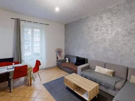 immeuble de rendement locatif