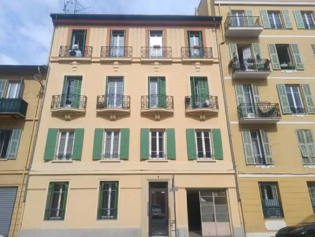 nice riquier/république - 3p - traversant - balcon - cave