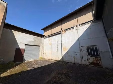 location terrain 600 m²