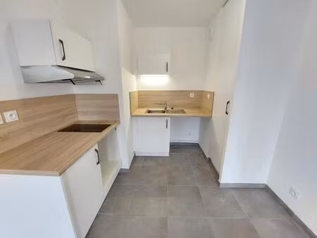 appartement 2 pièces avec balcon et parking - la chapelle-saint-mesmin