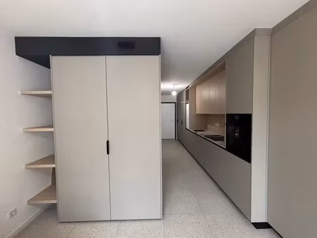 à louer studio 30 m² – 1 700 € |luxembourg-limpertsberg