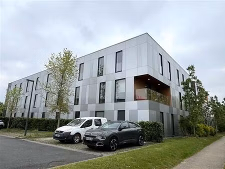 location bureau lesquin 1 355 m²