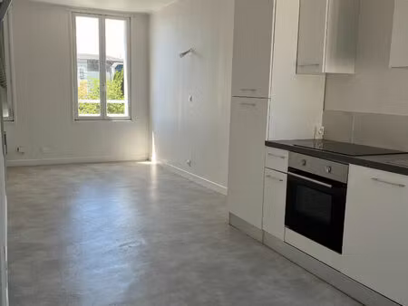 appartement 2 pièces 51 m² à louer saint-quentin 02100 ? | era immobilier